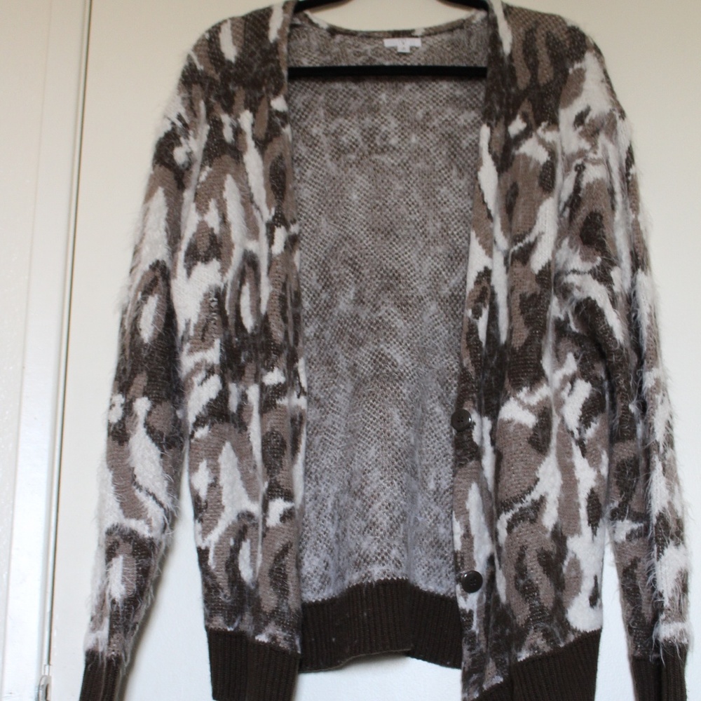 bp Cardigan